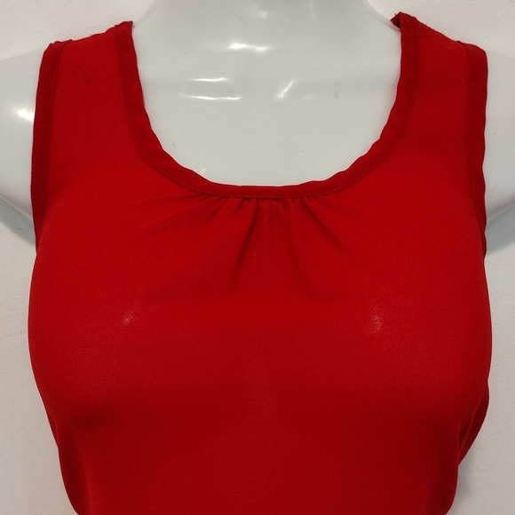 Forever 21 - Red Sleeveless Top - Picture 2 of 10